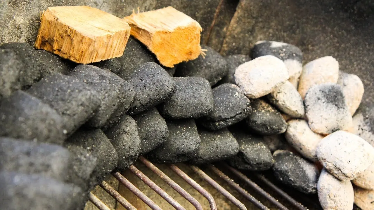 BBQ Smoking Wood Chunks